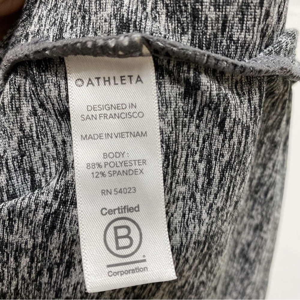 Athleta Uptempo Hoodie Cropped Length Top Long Sleeves Medium - Picture 5 of 5